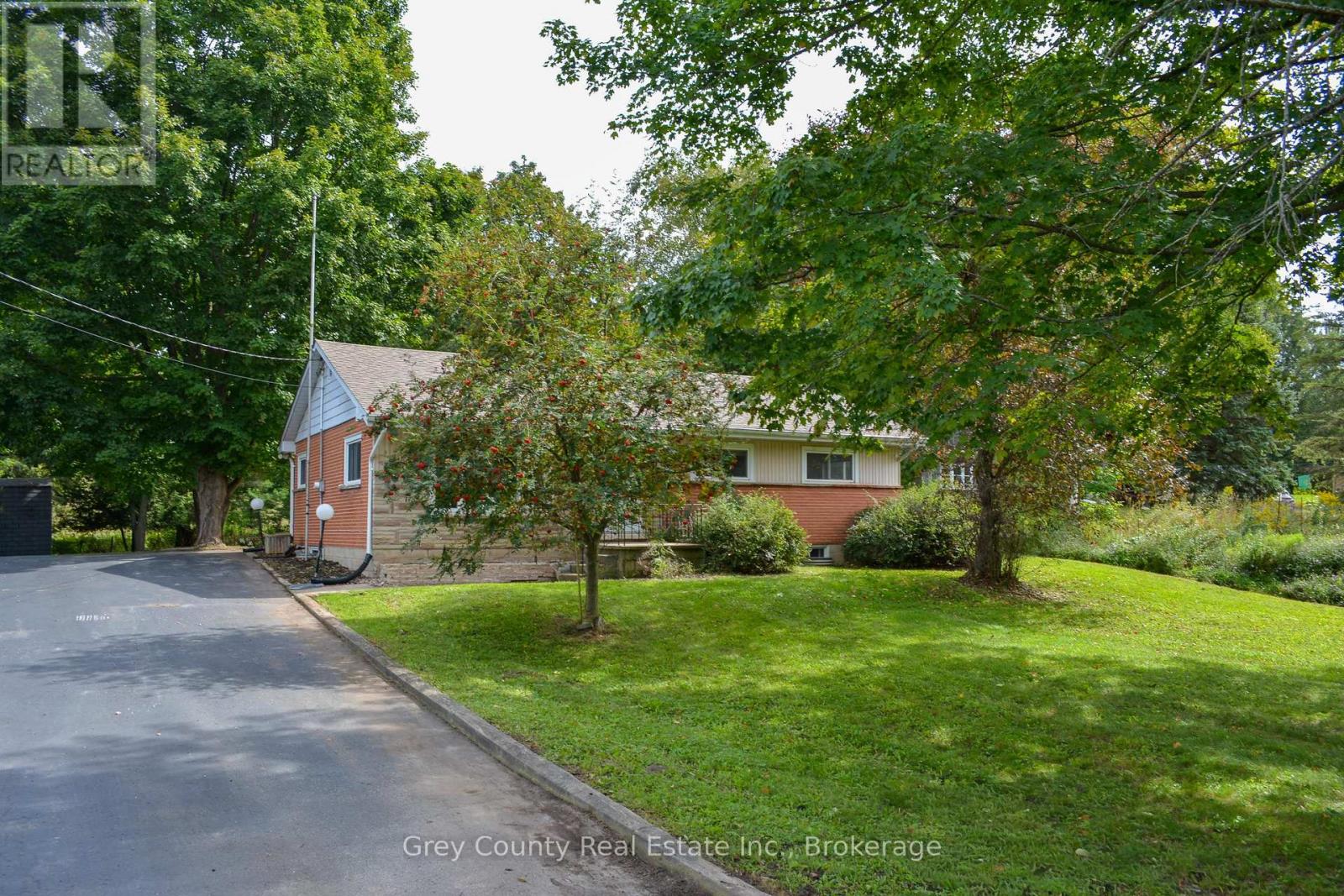 235341 GREY 13 ROAD - 6