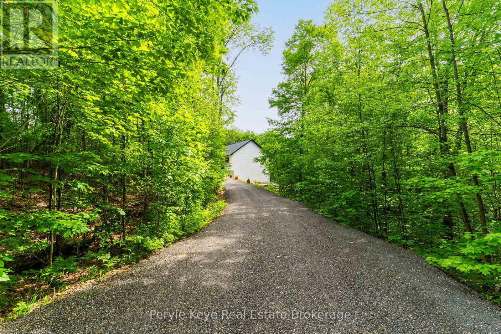1140 WALKER'S GLENN CRESCENT - Image 33