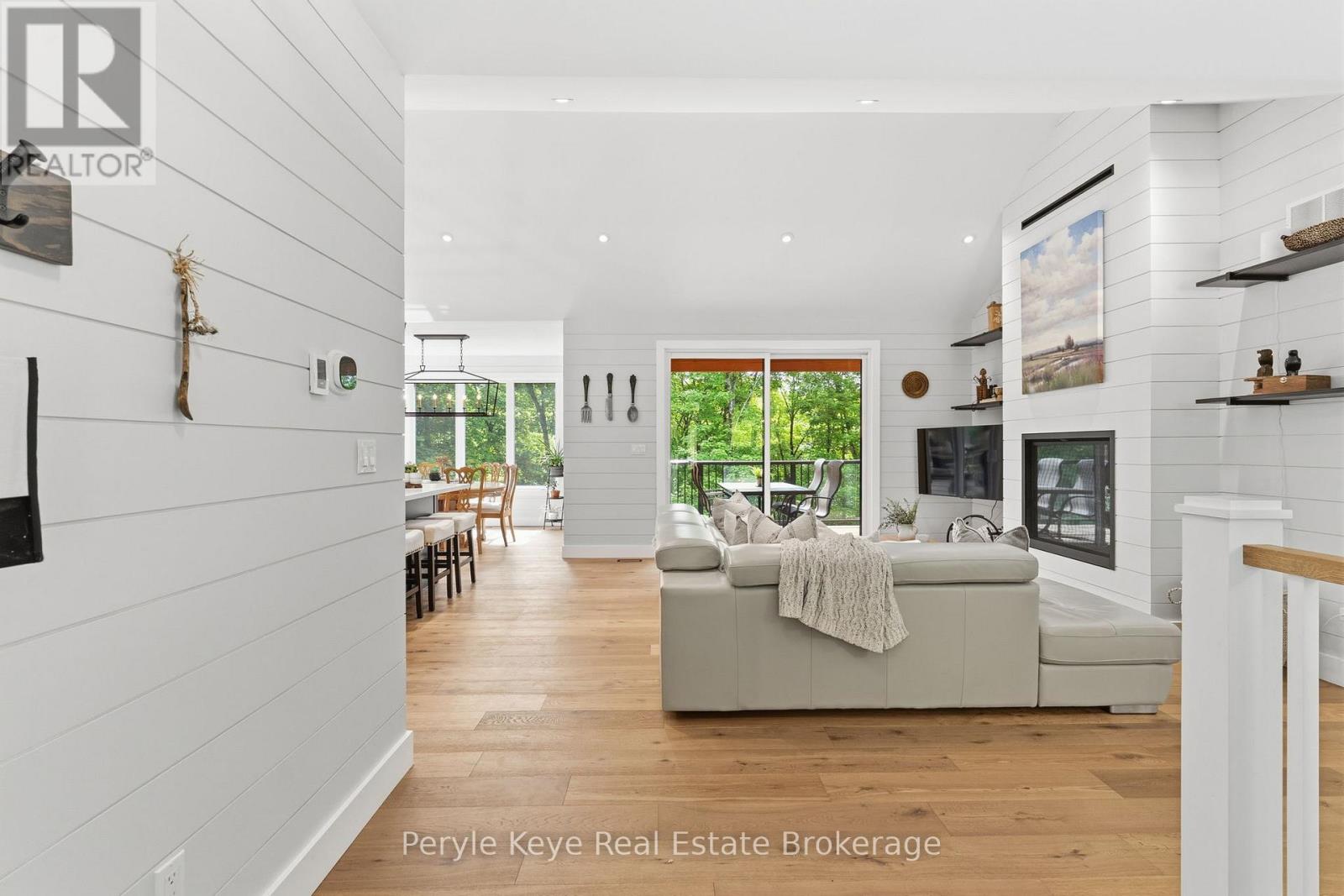 1140 WALKER'S GLENN CRESCENT, Lake of Bays (Sinclair) — photo 9