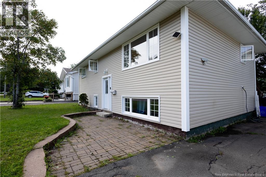 14 Brewster Street - 2