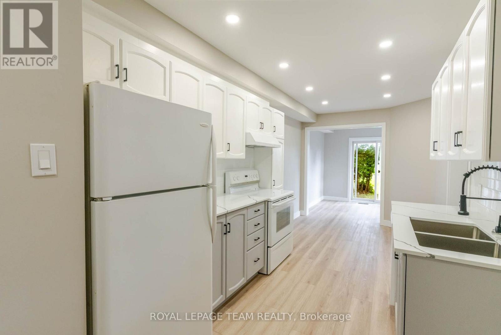 219 JAMIESON STREET - 5