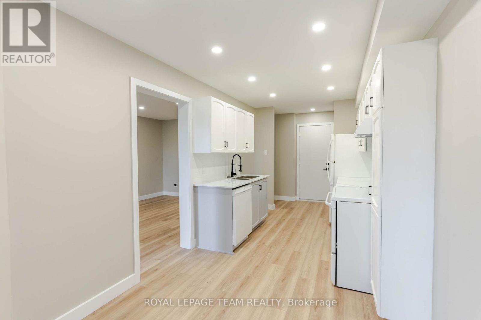 219 JAMIESON STREET - 6