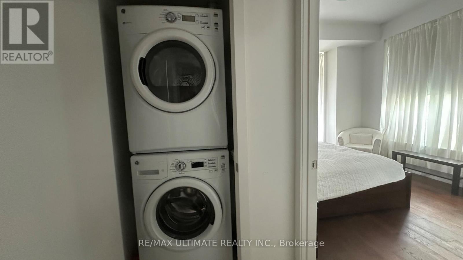 #TH1 2212 LAKE SHORE BOULEVARD W - 14