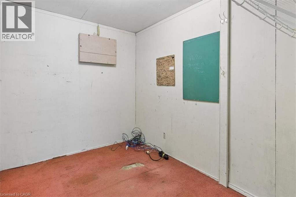 427 DUKE Street W - 14