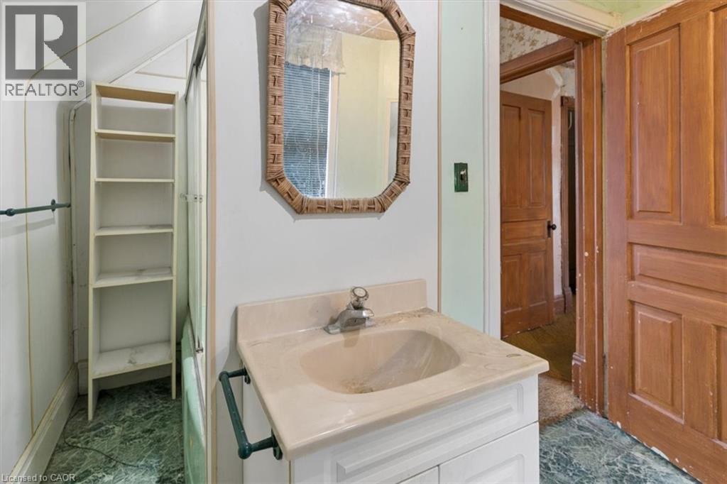 427 DUKE Street W - Image 20