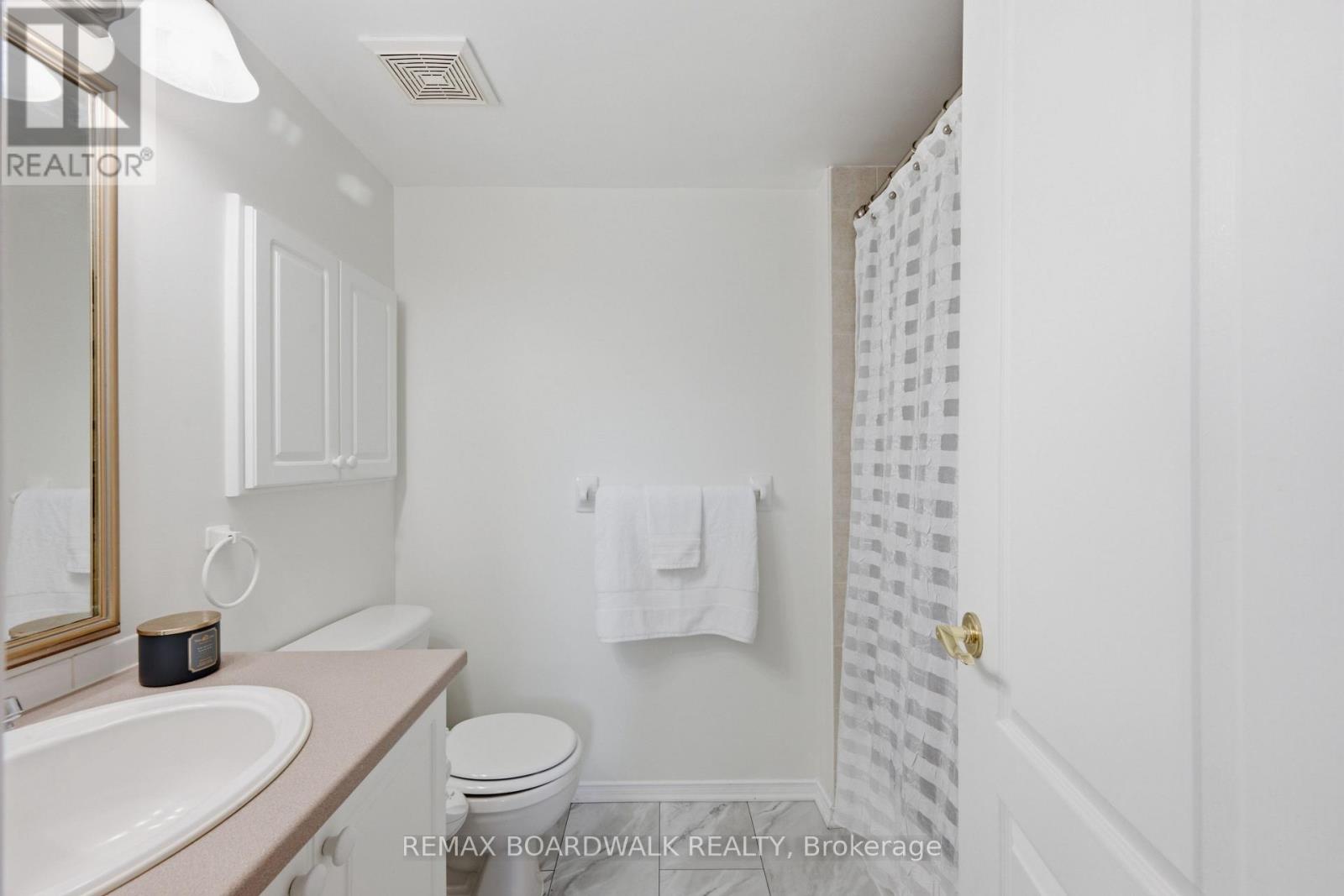 2 Bed, 3 Bath House for Sale in Ottawa – 20 – 316 CRESTHAVEN DRIVE, Ottawa – MLS# X13770348 - Image 29