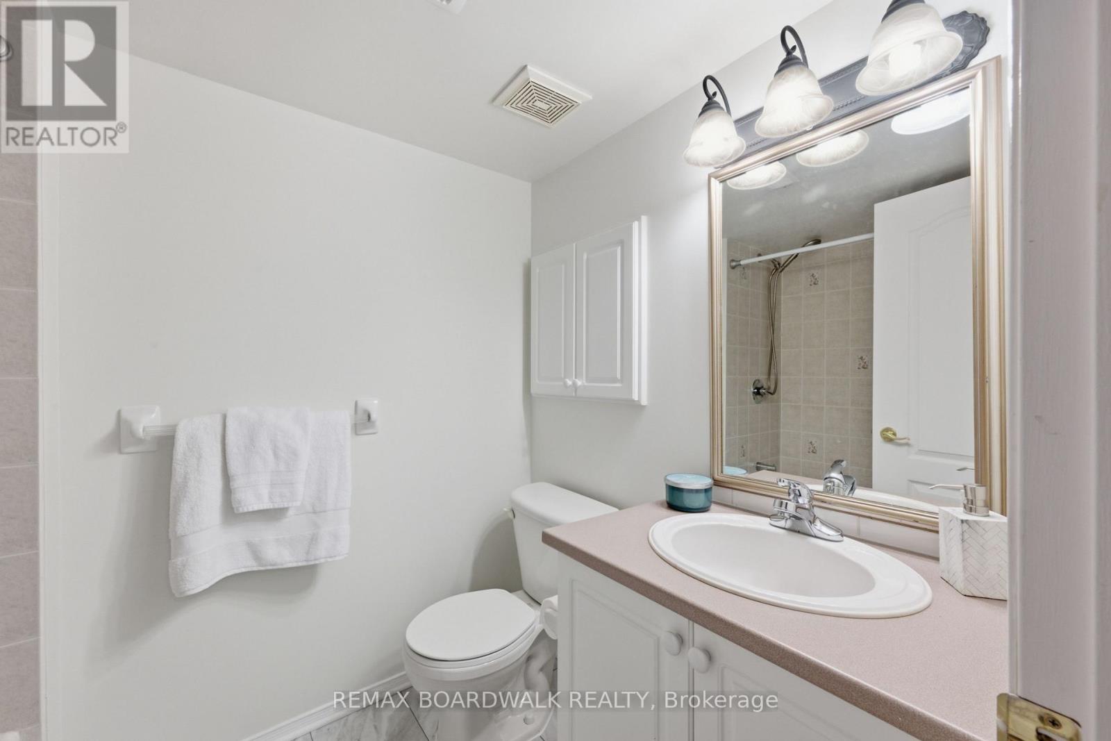 2 Bed, 3 Bath House for Sale in Ottawa – 20 – 316 CRESTHAVEN DRIVE, Ottawa – MLS# X13770348 - Image 36