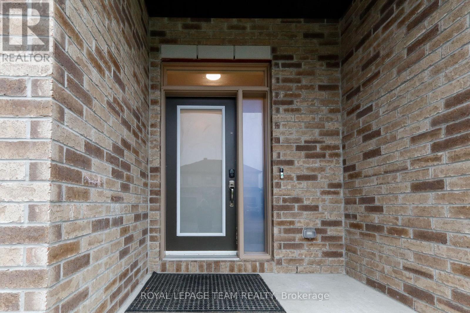 32 BERRYMAN STREET - 4