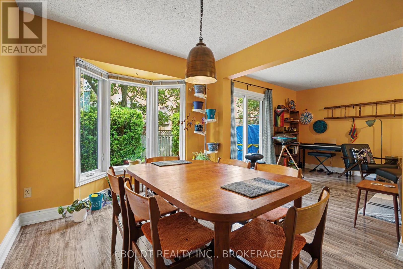 #12 7 DAVIDSON BOULEVARD - 13
