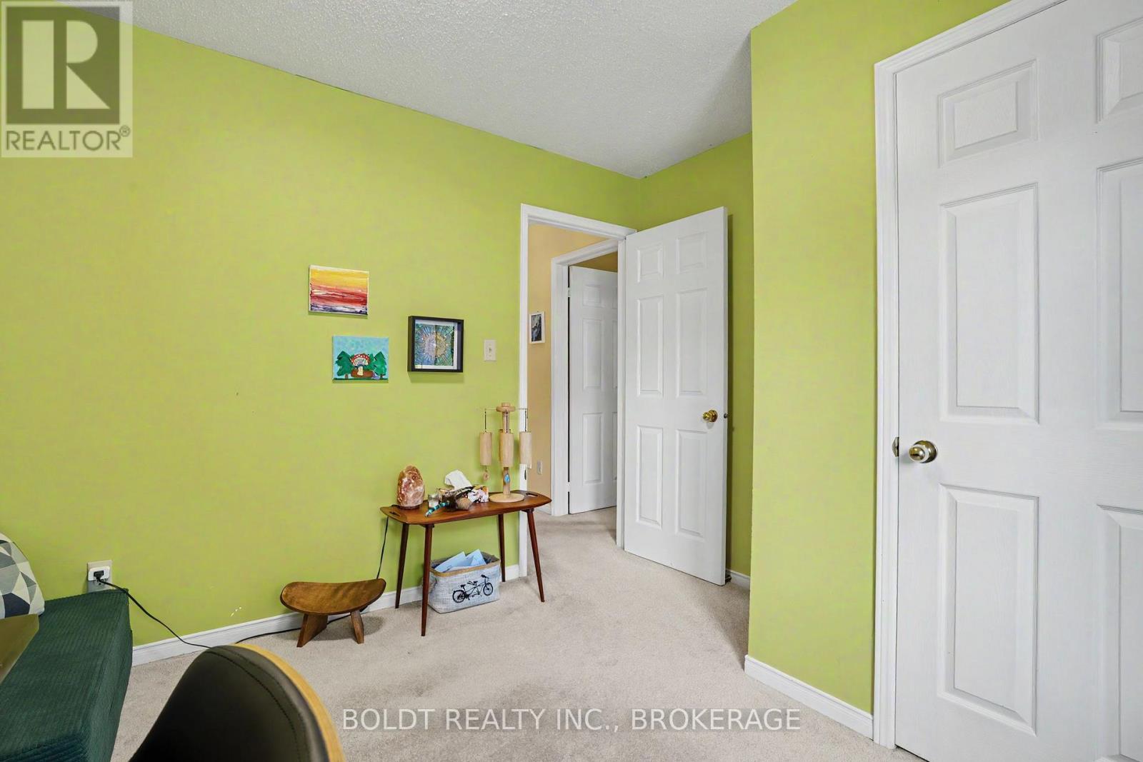 #12 7 DAVIDSON BOULEVARD - Image 29