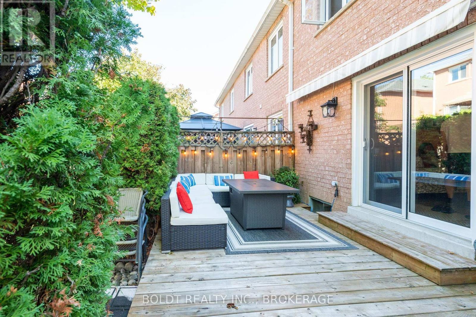 #12 7 DAVIDSON BOULEVARD - 39