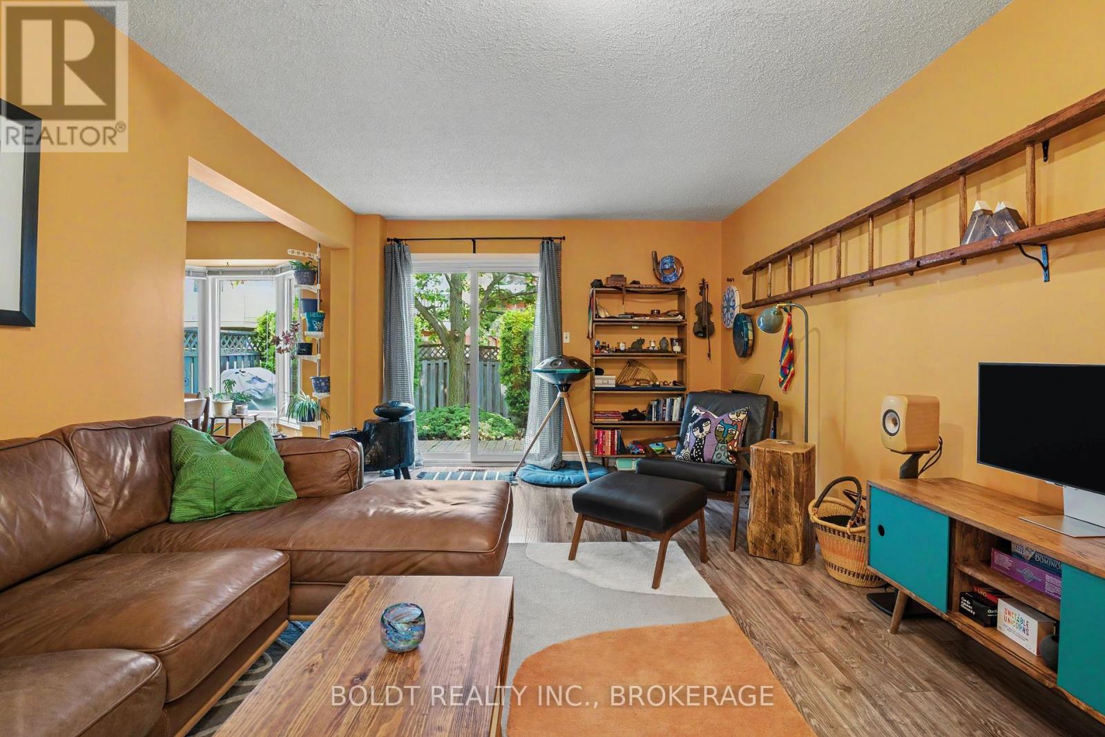 #12 7 DAVIDSON BOULEVARD - 6