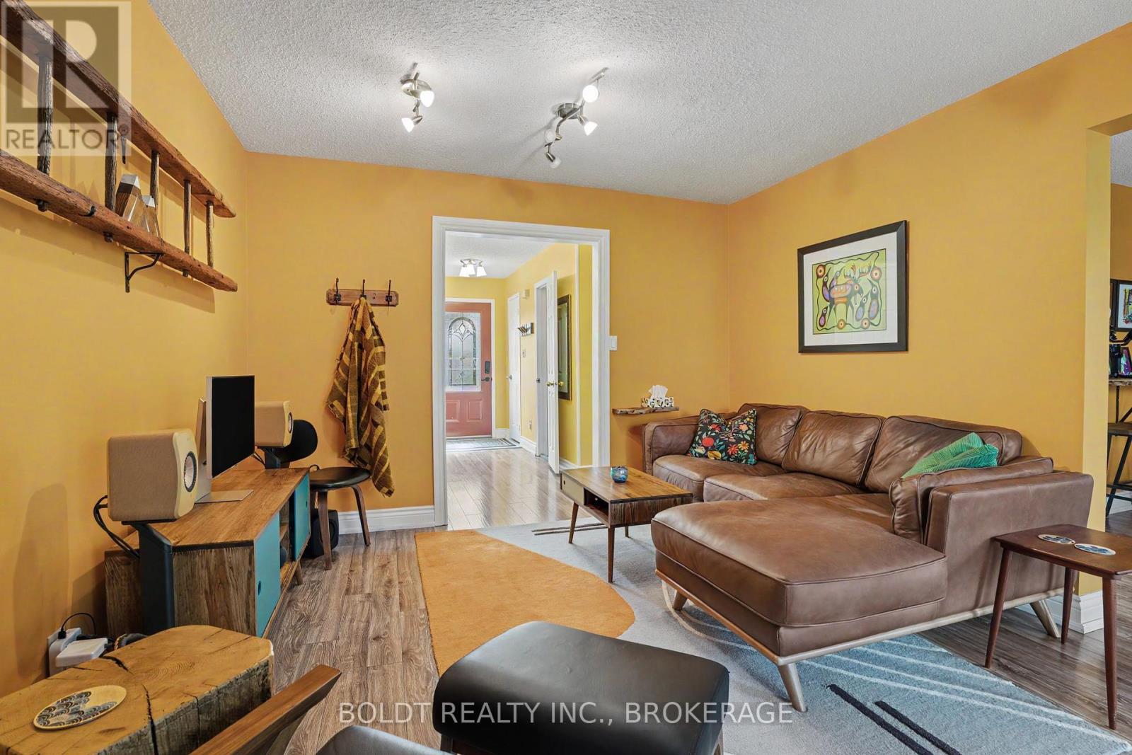#12 7 DAVIDSON BOULEVARD - 9