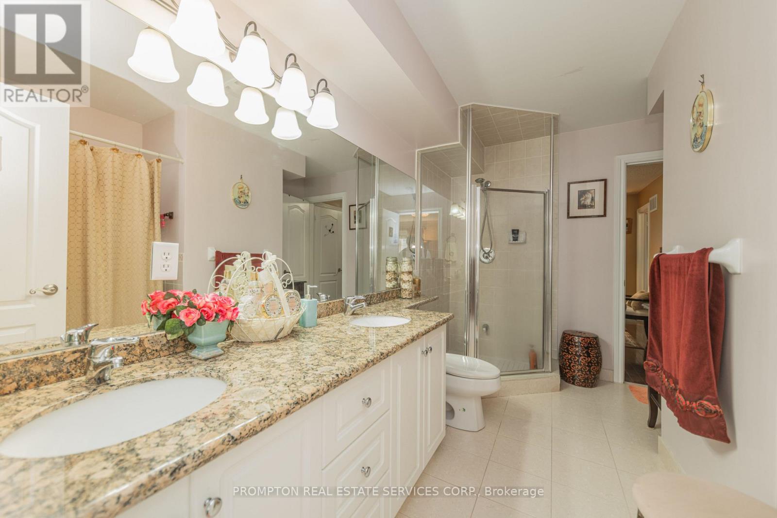 25 ROUTLIFFE LANE - 11