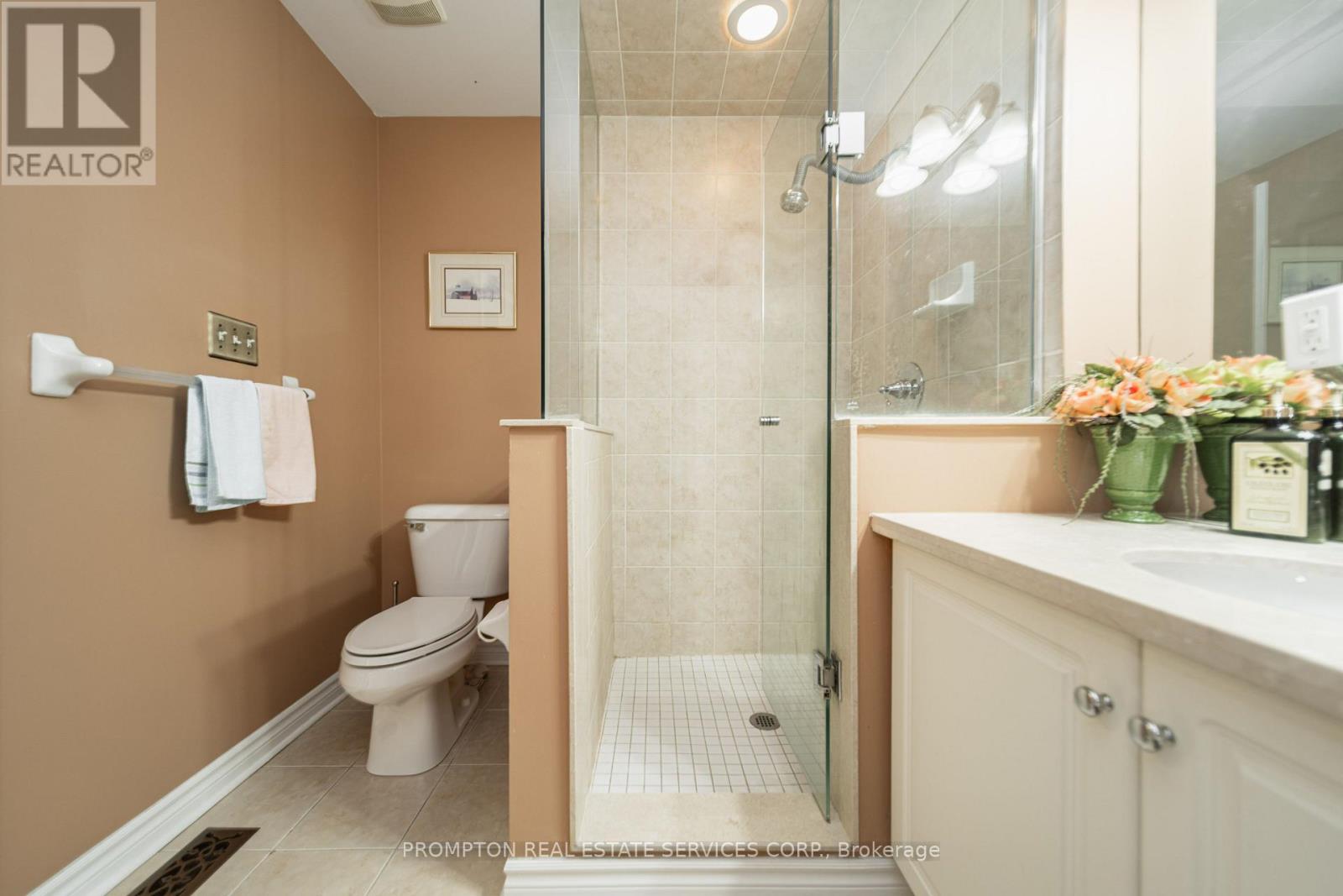 25 ROUTLIFFE LANE - 16