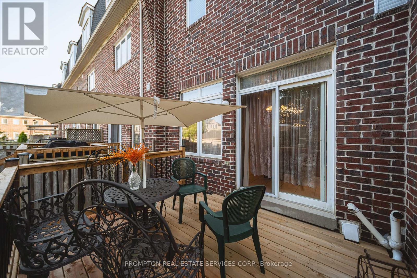 25 ROUTLIFFE LANE - 18