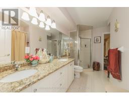 25 Routliffe Lane, Toronto, ON M2N0A5 Photo 11
