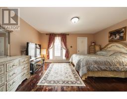 25 Routliffe Lane, Toronto, ON M2N0A5 Photo 13