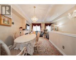 25 Routliffe Lane, Toronto, ON M2N0A5 Photo 6