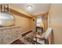 25 Routliffe Lane, Toronto, ON M2N0A5 Photo 9