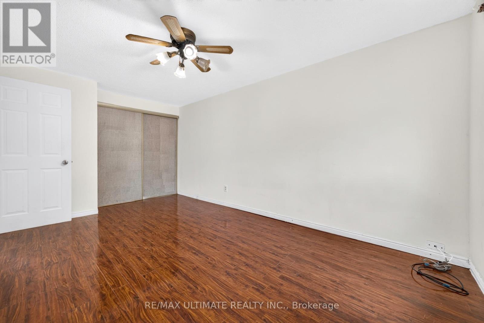 7 Grand River Court — photo 32