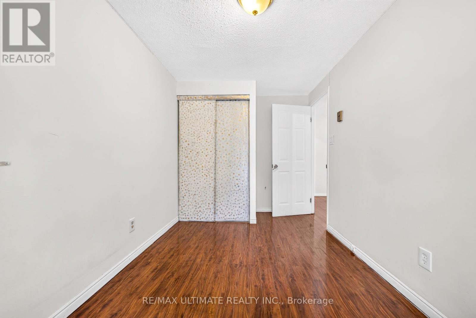 7 Grand River Court — photo 27