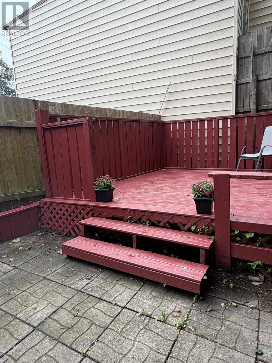 15 Colonial Street, St. John's — photo 5