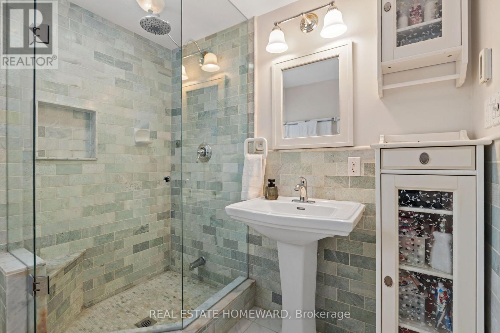 68 ELMER AVENUE - 35