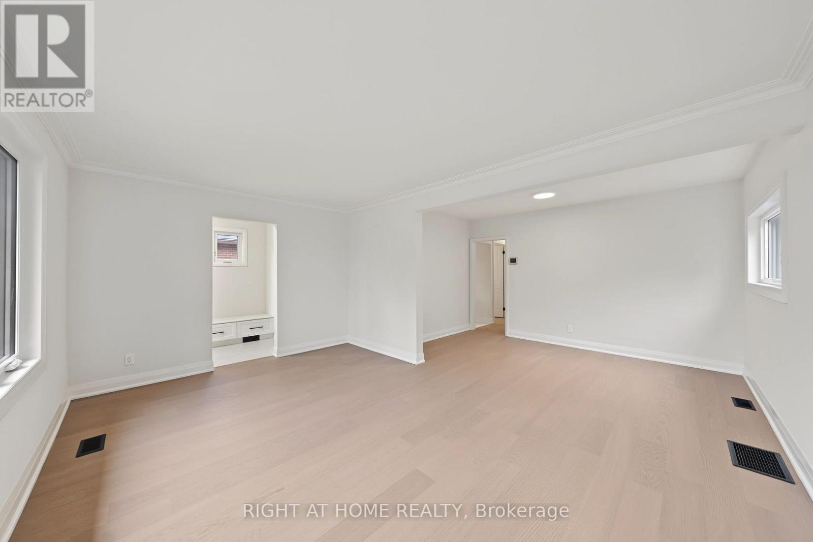 1008 KENNEDY ROAD - 11