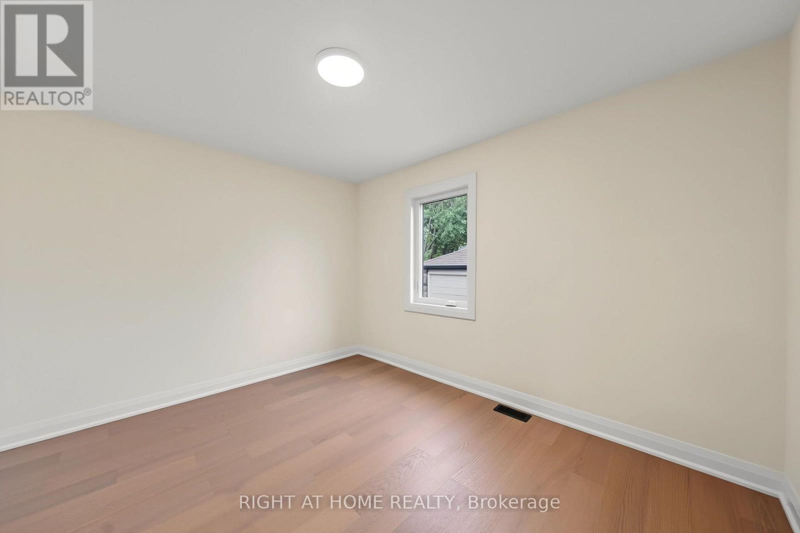 1008 KENNEDY ROAD - 16