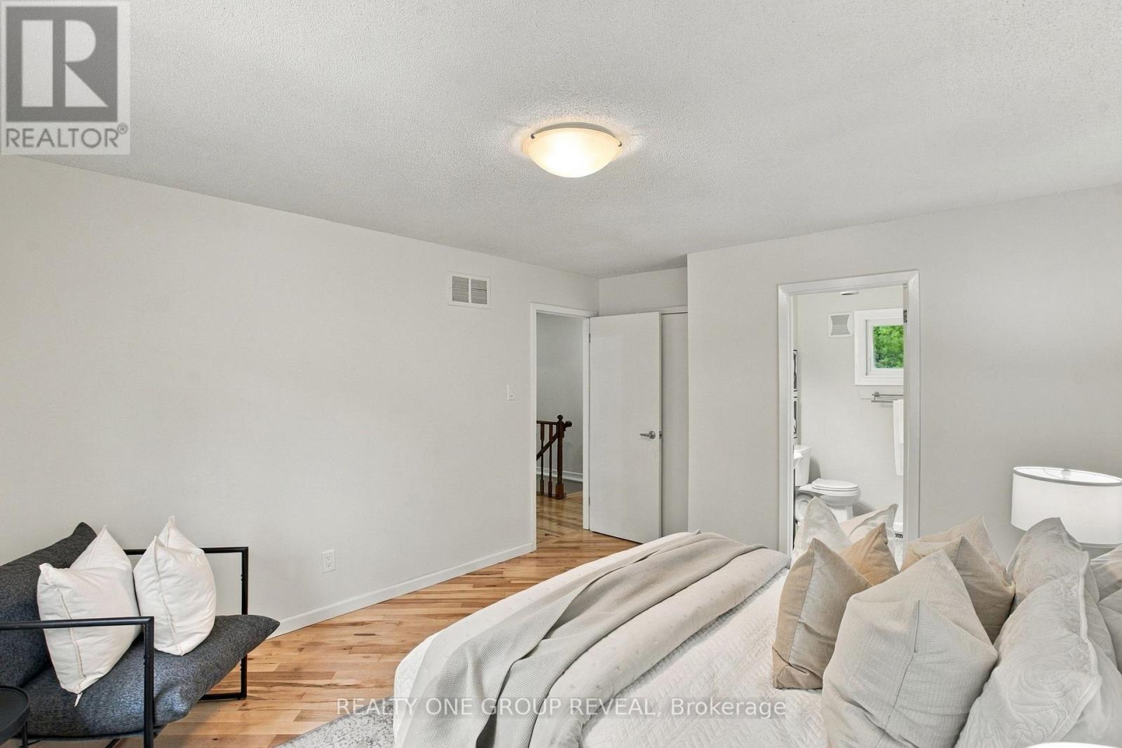 2163 BOUNDARY ROAD - Image 25