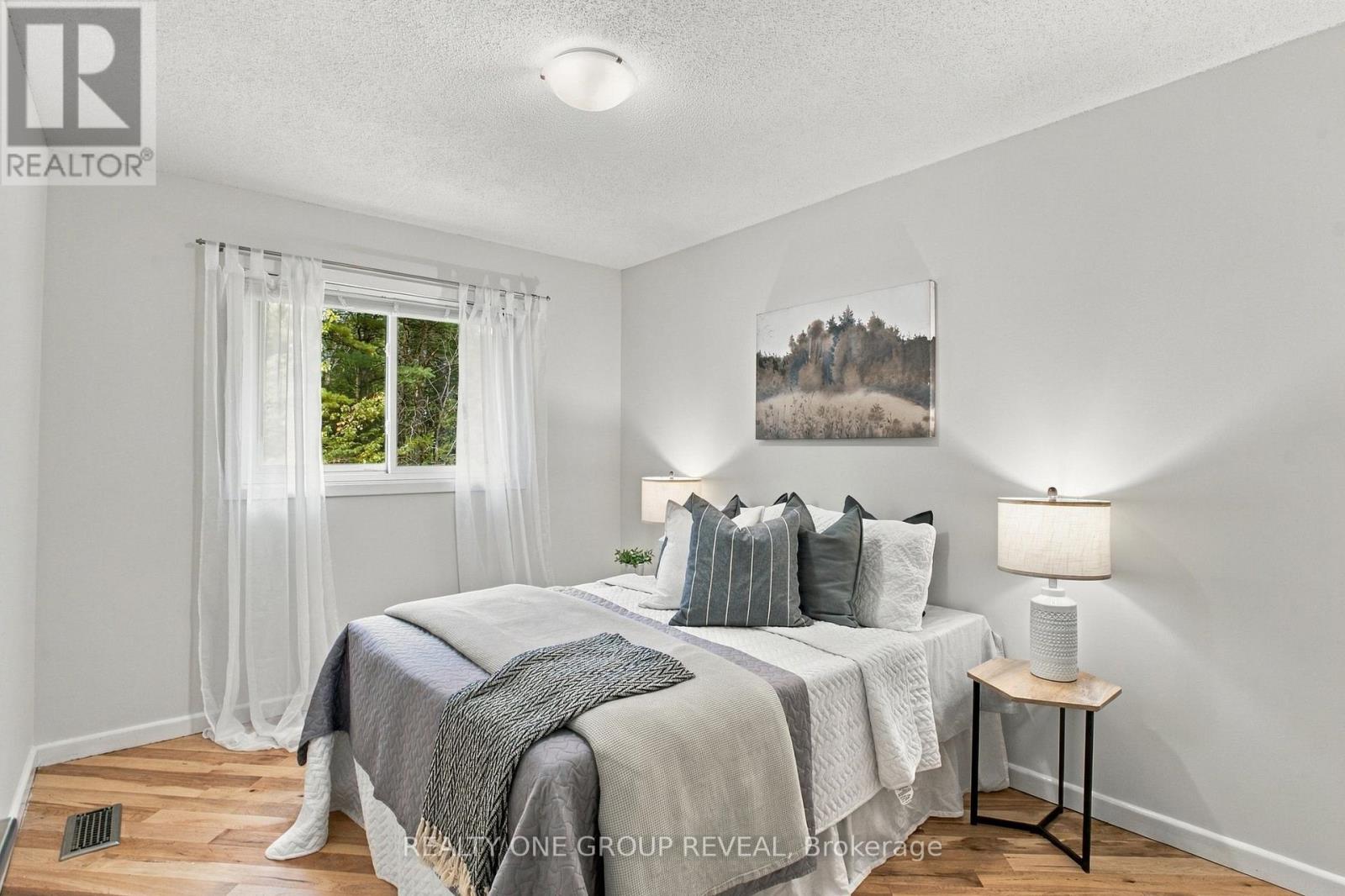 2163 BOUNDARY ROAD - Image 27