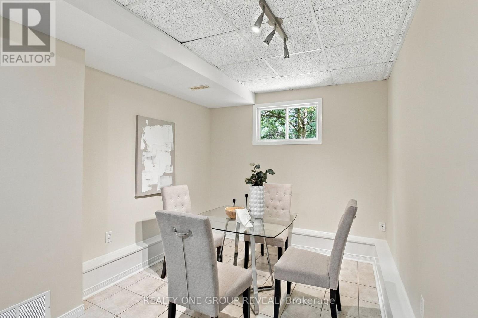 2163 BOUNDARY ROAD - Image 33