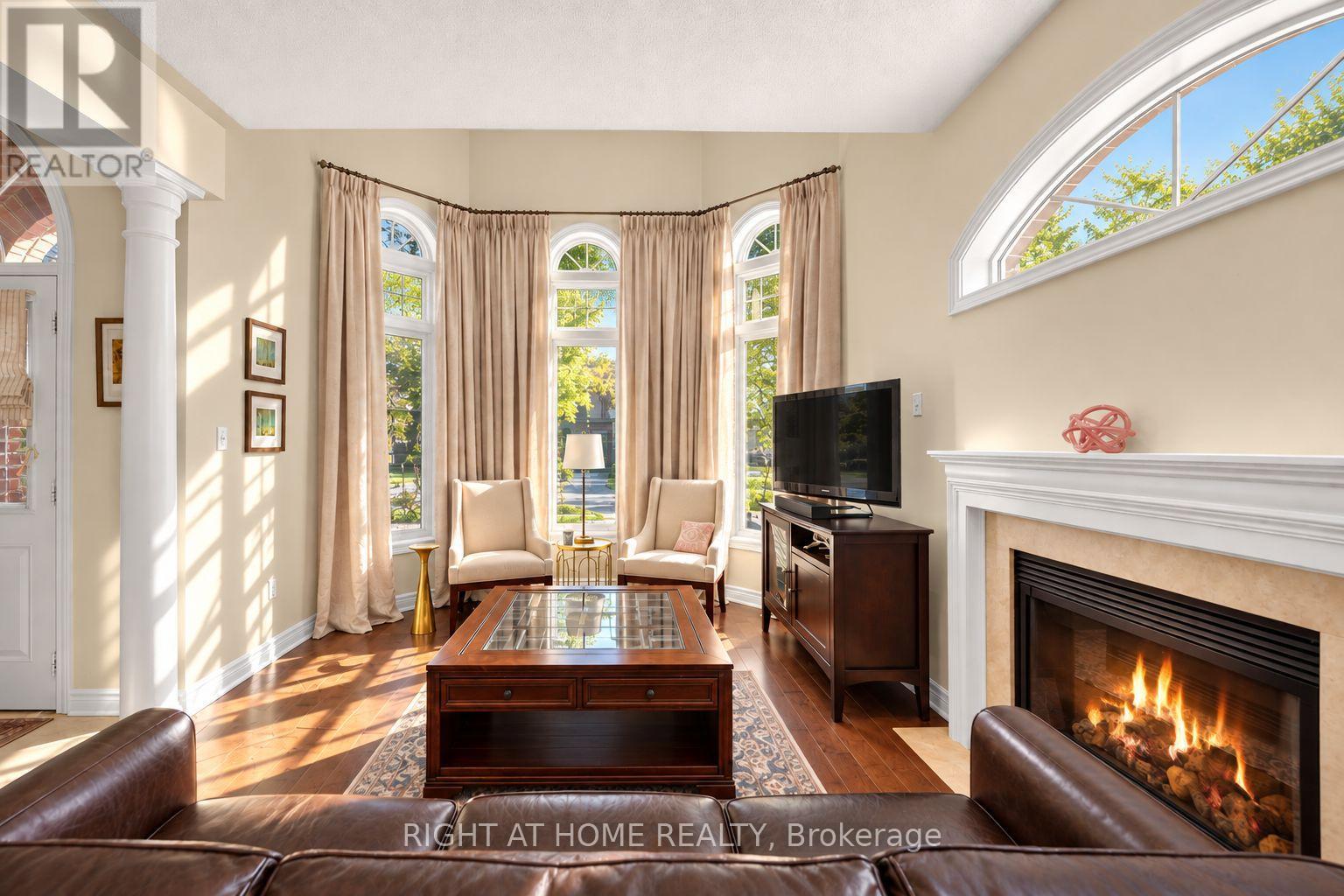 8 BRANTHAVEN COURT - 10