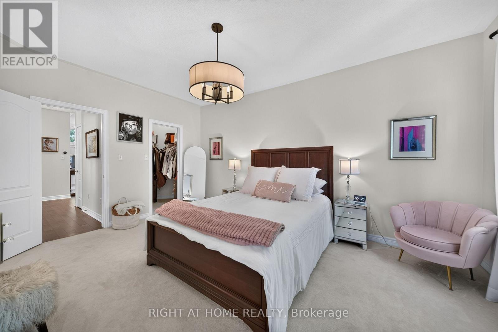 8 BRANTHAVEN COURT - 24