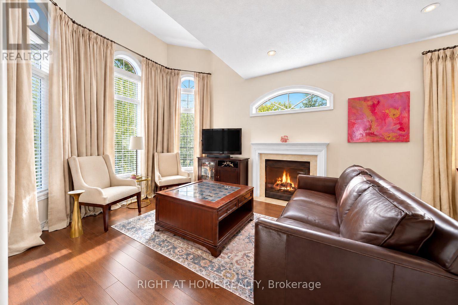 8 BRANTHAVEN COURT, Whitby (Brooklin) — photo 8