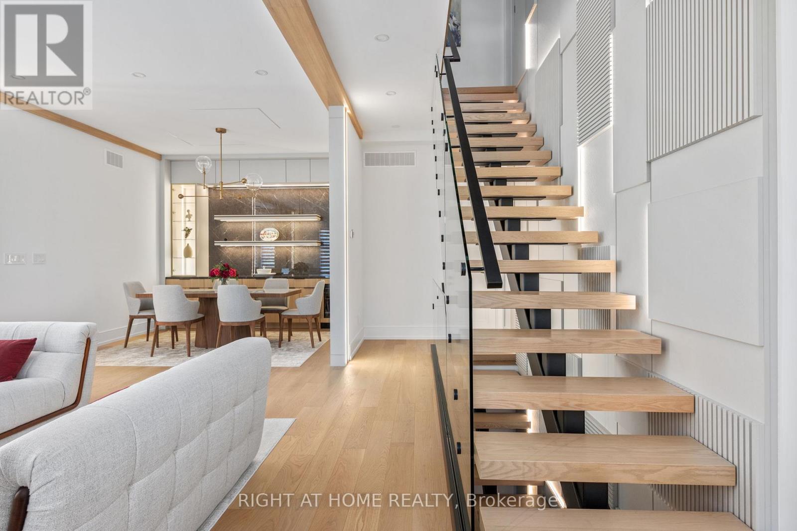 33 THORNDALE AVENUE - Image 10