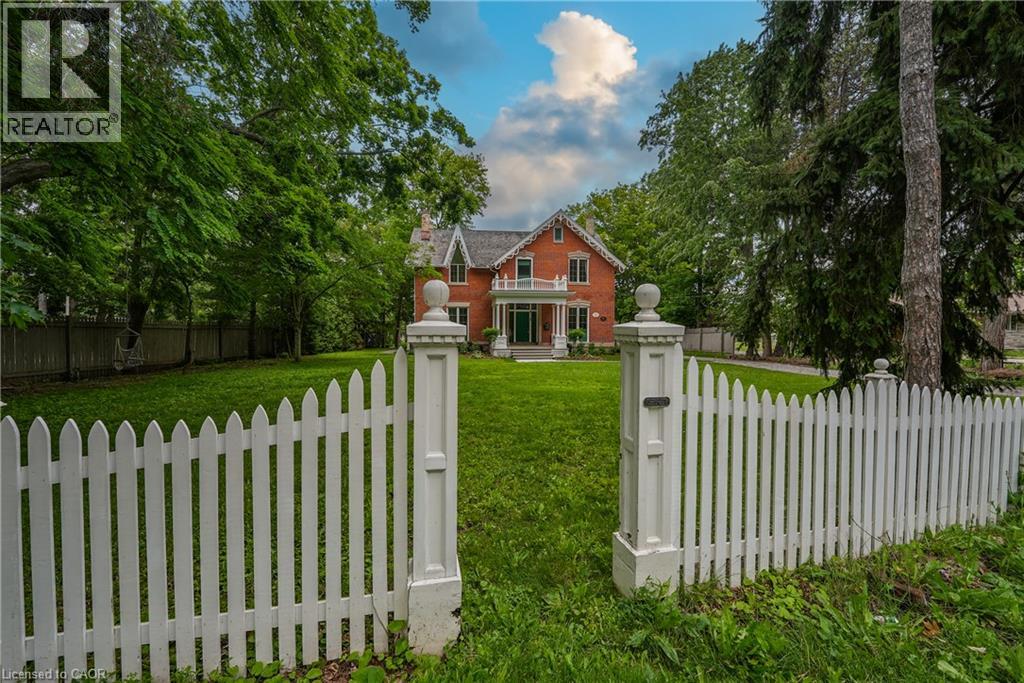 262 MAIN Street W, Grimsby — photo 4