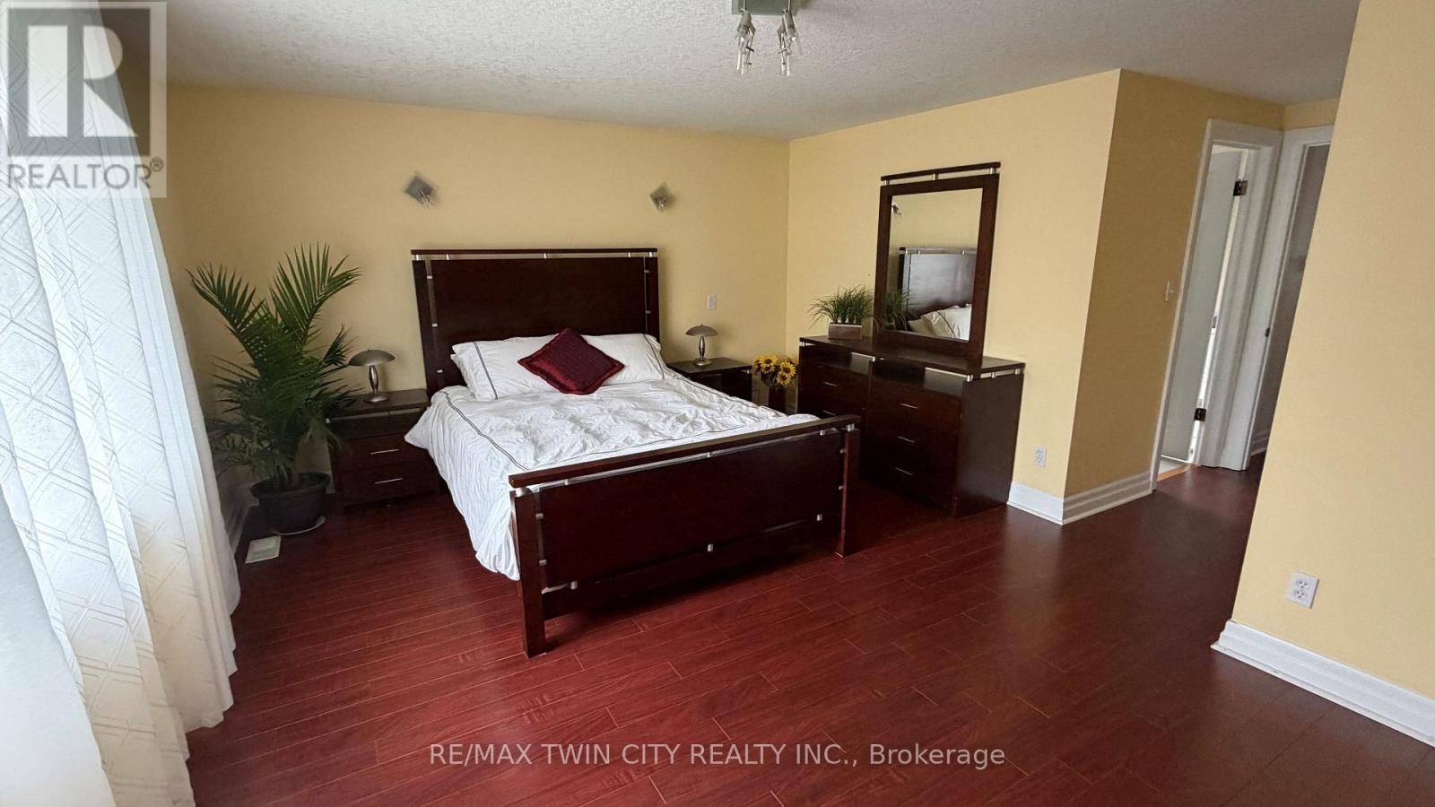 87 STEEPLERIDGE STREET - 29