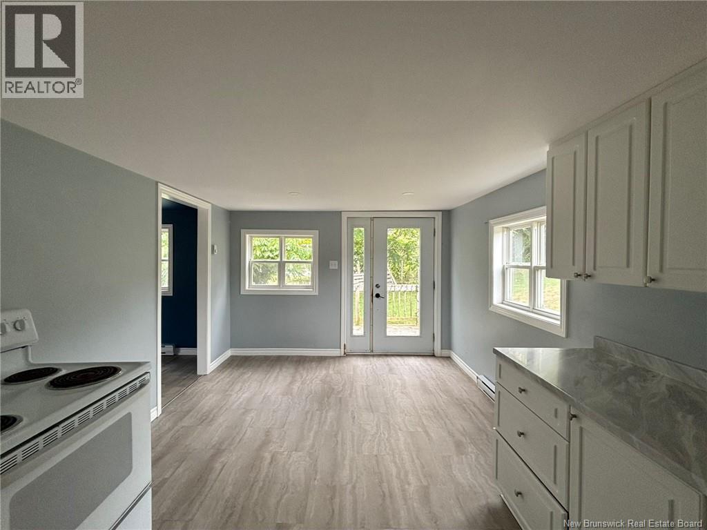 11 Windsor Street - 11