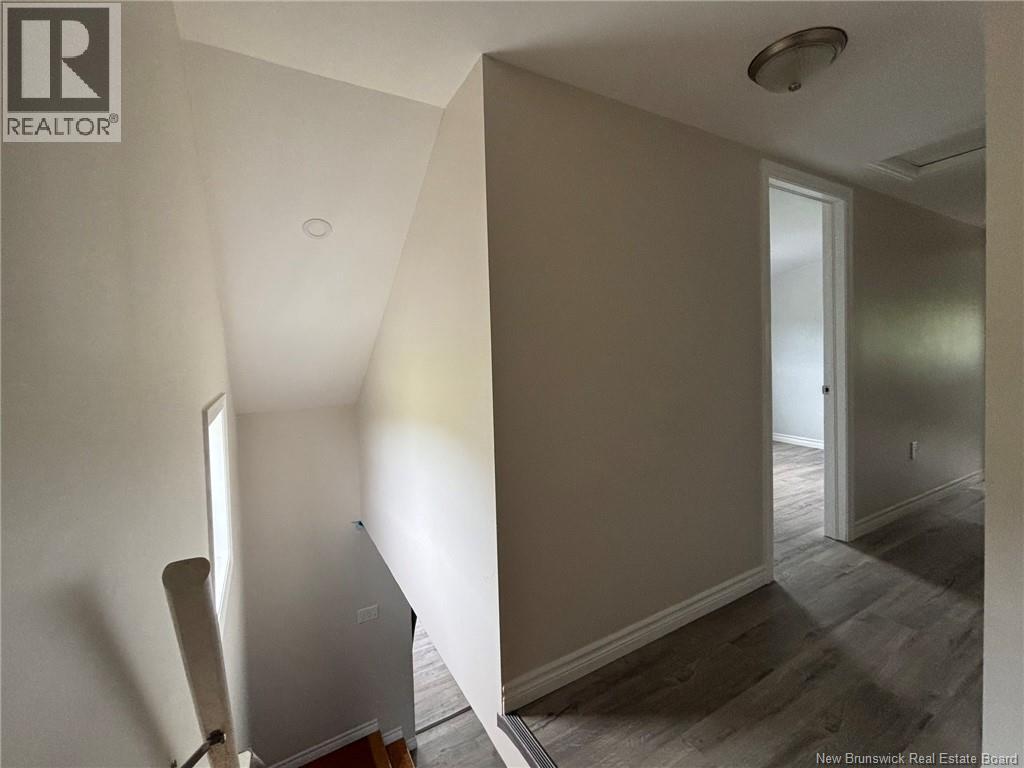 11 Windsor Street - 28