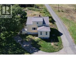 11 Windsor Street, Grand Manan, NB E5G2J7 Photo 41