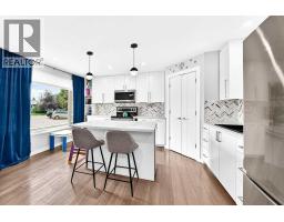 Primary Bedroom - 3313 42a Avenue Close, Red Deer, AB T4N3A5 Photo 6