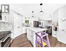 3pc Bathroom - 3313 42a Avenue Close, Red Deer, AB T4N3A5 Photo 9