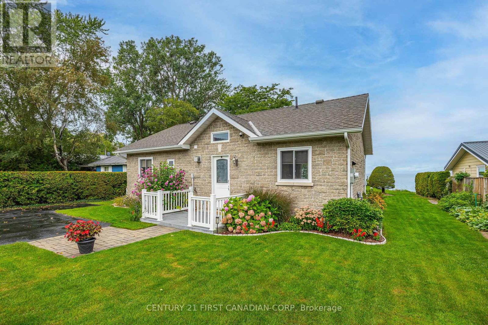 71871 SUNVIEW AVENUE, Bluewater (Hay) — photo 2