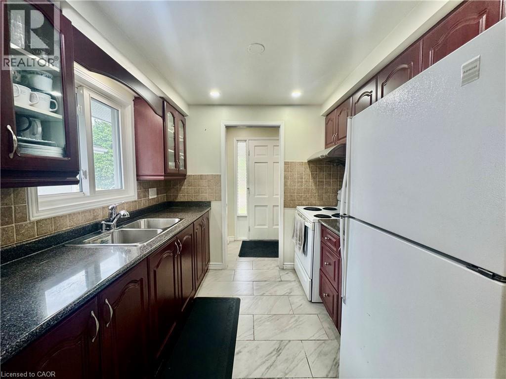 111 FERGUSON Avenue Unit# Main, Cambridge — photo 5
