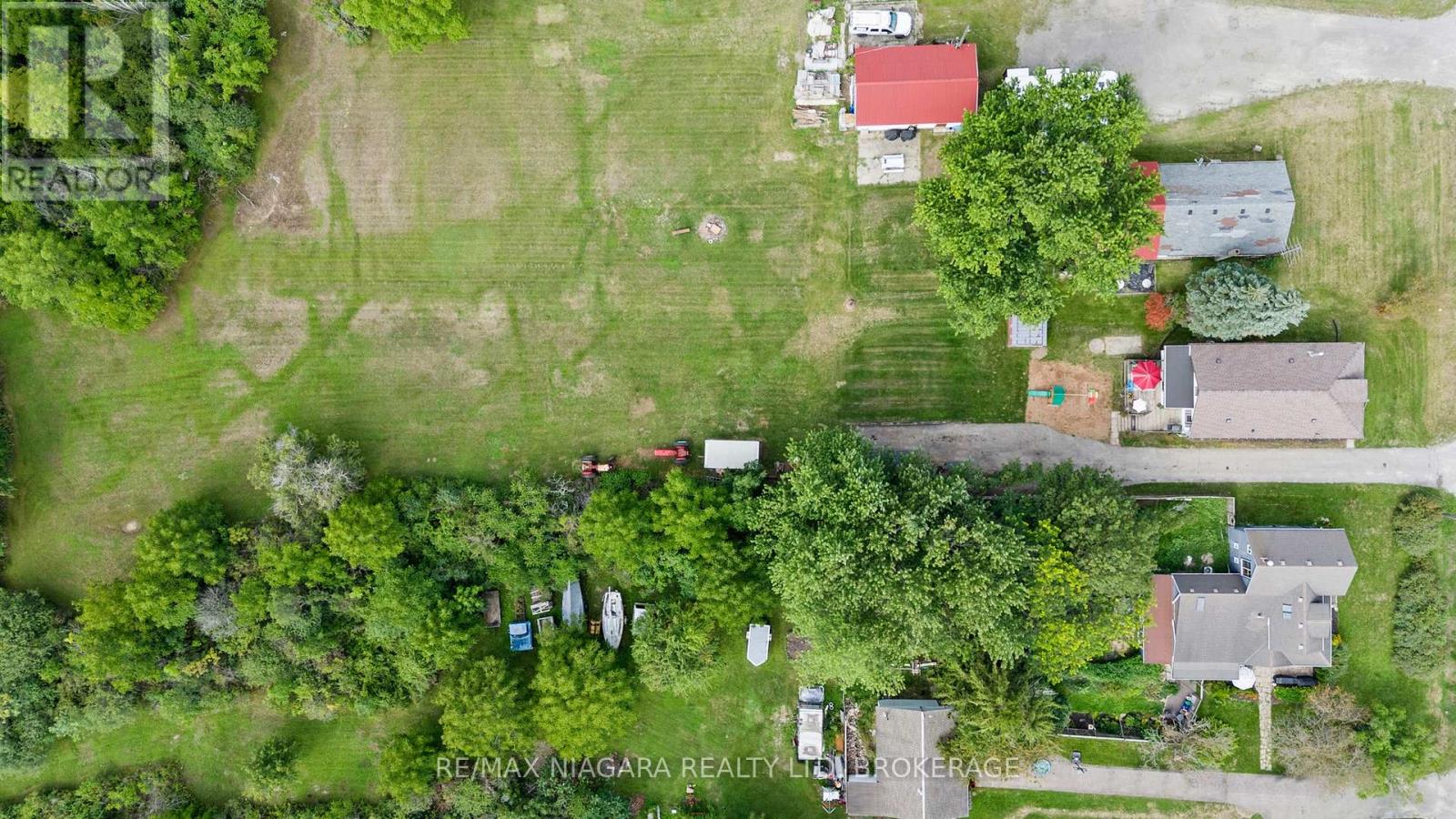 702 MAIN STREET - 44