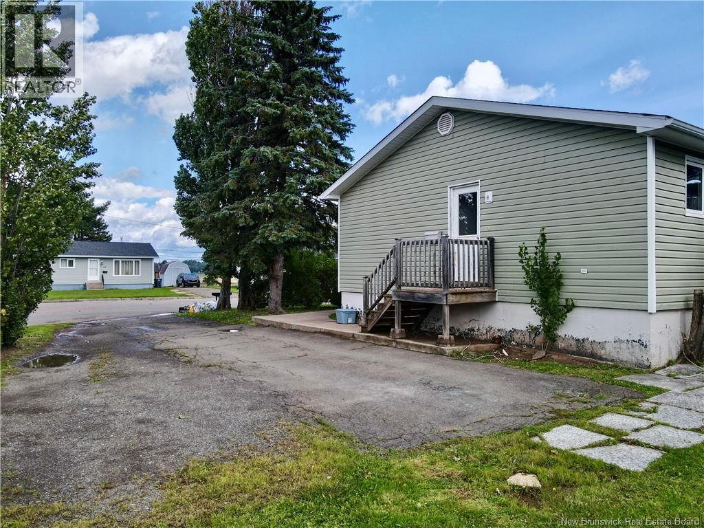 52 Allan Street - 35