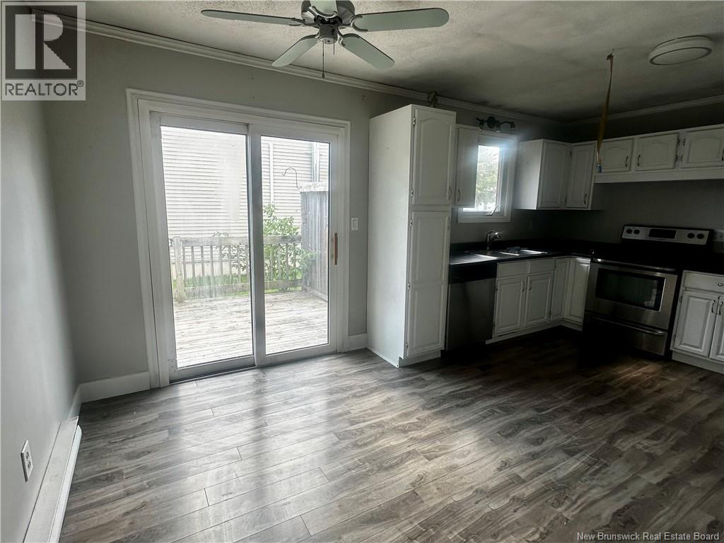 52 Allan Street - 9
