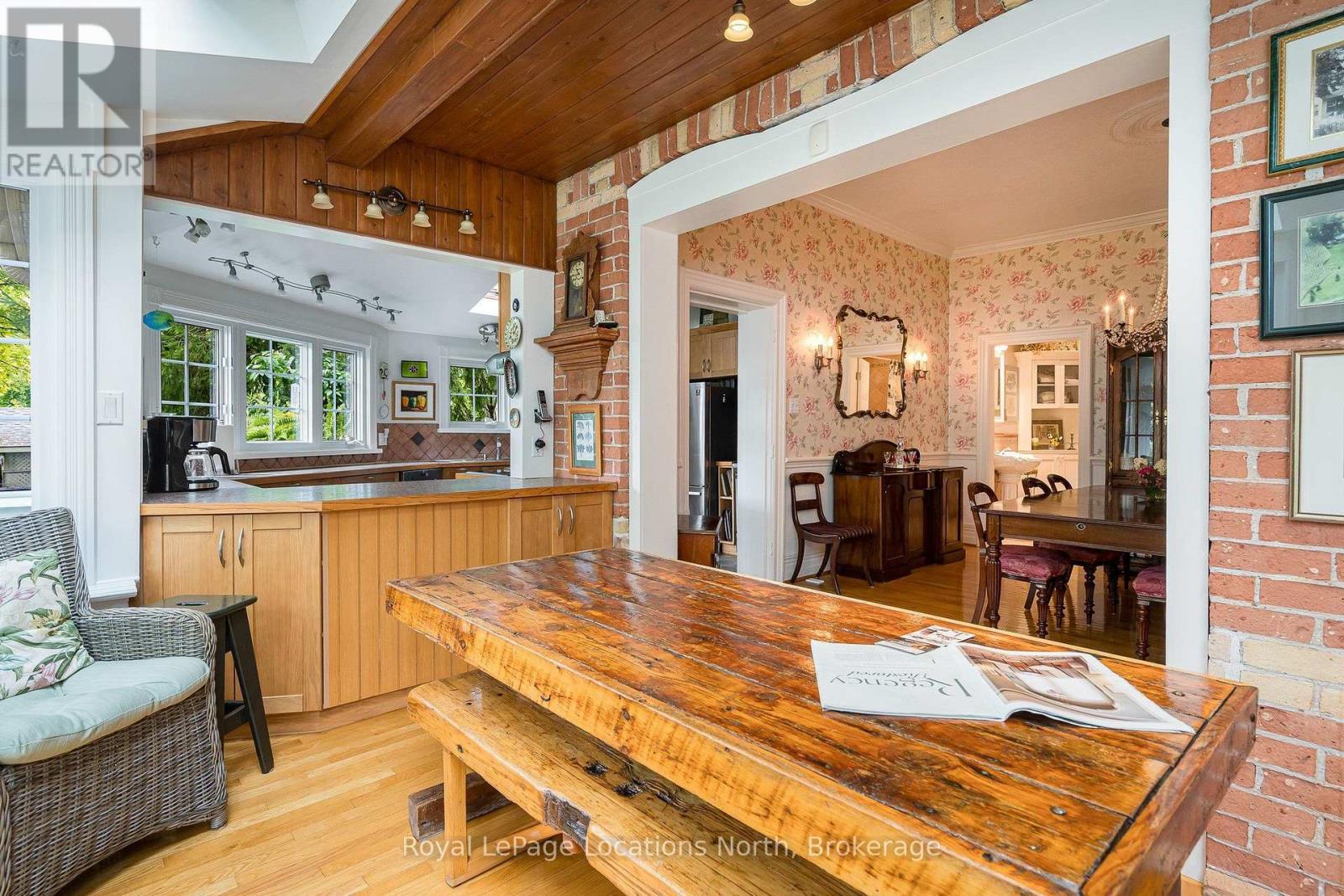 148 NAPIER STREET - 22